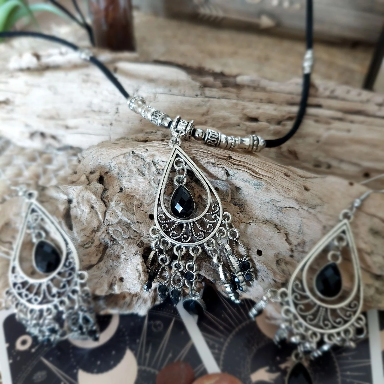 Conjunto boho barroco, cascade strass preto, colar longo multiperlas preto – photo 8